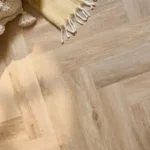 Újdonság Arbiton Amaron Herringbone CA 184 Windsor Oak, klikkes SPC padló + *ajándék Acoustic alátéttel (2,2mm)