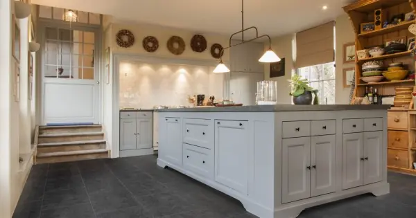 COREtec Essentials Tile+ Mensa 58 50LVTE1858 klikkes vinyl padló int. parafa alátéttel Biztonságos fizetés