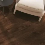 Árcsökkenés AGT Effect Aqua 24H Rosso nedvességálló laminált padló. PRK909