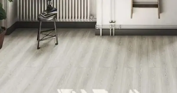 AGT Natura Line Aqua 24H Salda Mese nedvességálló laminált padló. PRK510 Biztonságos fizetés