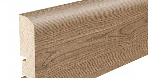 Barlinek P50 Furnérozott Kőris Hazelnut, lakkozott, modern profilú szegélyléc. P5002382A Ajánlat