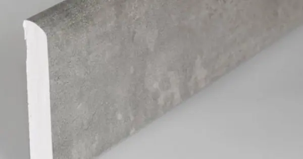 Rendeld meg most GT Flooring műanyag szegélyléc Stone-Core 1/GTTCSTO001 padlóhoz.