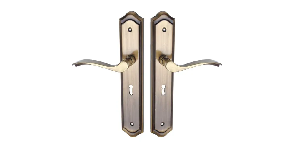Outlet MALAGA KILINCSGARNITÚRA 90mm KULCSOS SÚROLT BRONZ MAESTRO 113MAMA06124
