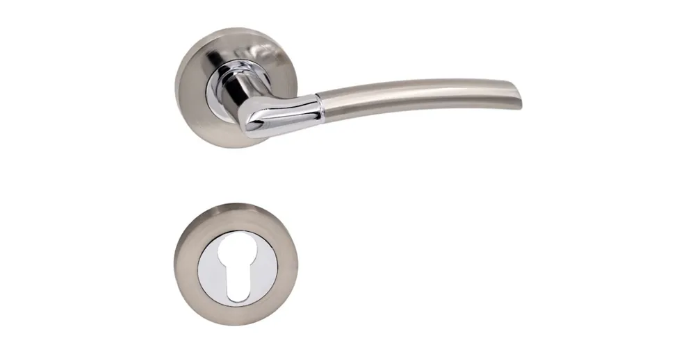 VESTA KILINCSGARNITÚRA ROZETTÁS CILINDERES KRÓM-INOX MAESTRO 116231BZ11 Újdonság