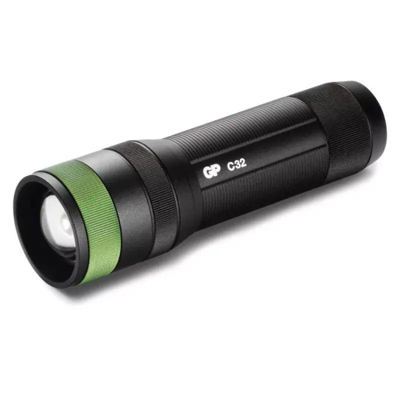 Népszerű GP LED Zseblámpa C32 + 3× LR03