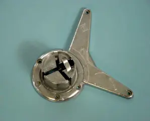 615 felfogatótalp alumínium fém 705 mm Népszerű