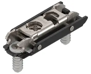 Clip szerelőtalp, egyenes, 0 mm, acél, expando-terpesztiplivel, má excenter Biztonságos fizetés